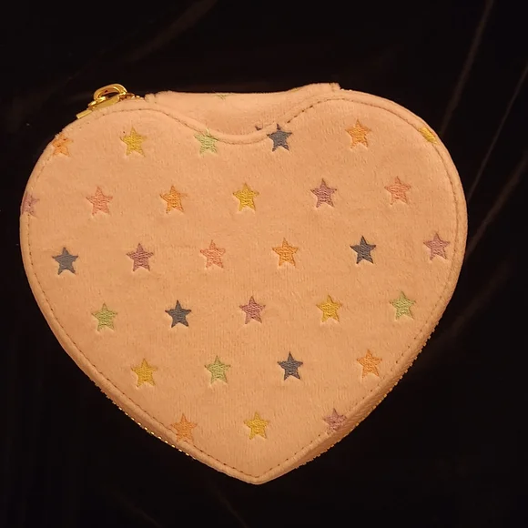 Stoney Clover Lane Park & Beach, Velour Pink Heart Case with Multicolor Stars - Picture 13 of 13
